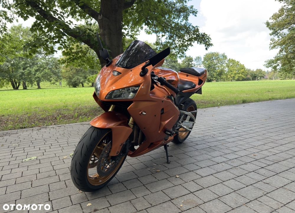 Honda CBR - 7