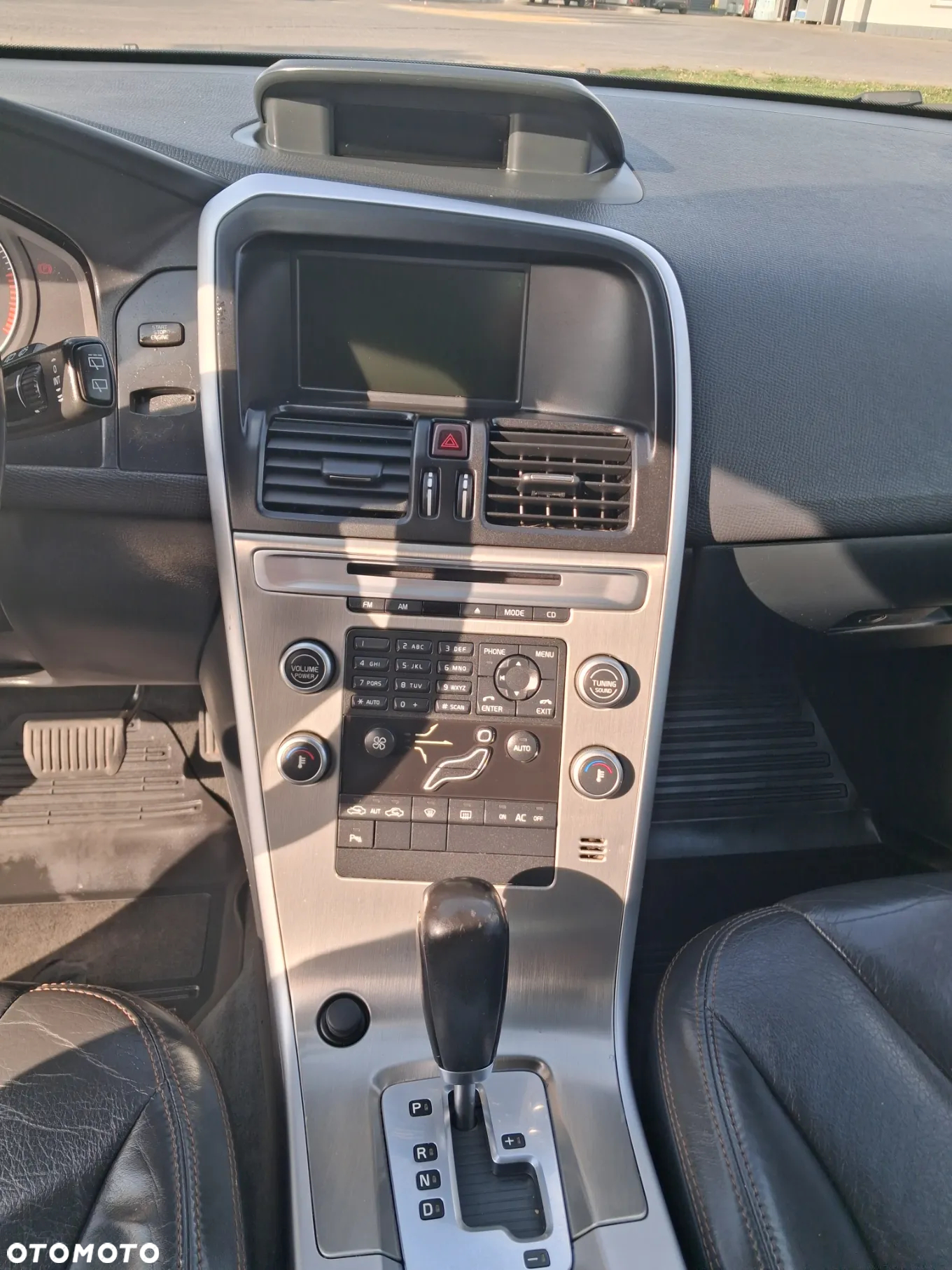 Volvo XC 60 2.4D - 12