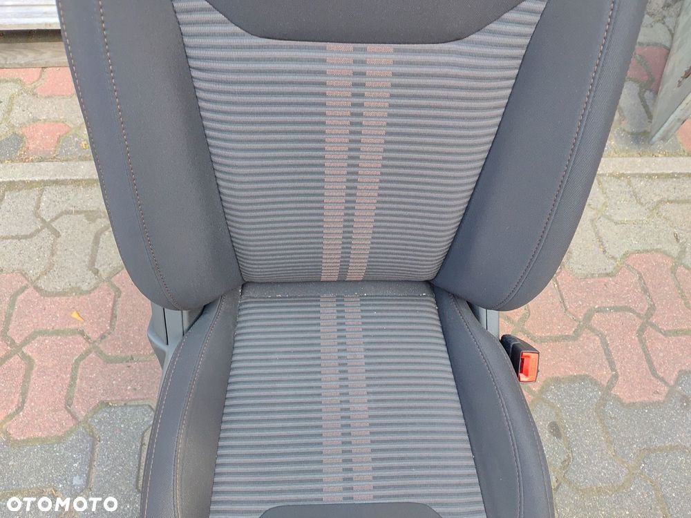 FORD KA PLUS FOTEL PRAWY PASAŻERA GRZANY 17- - 4