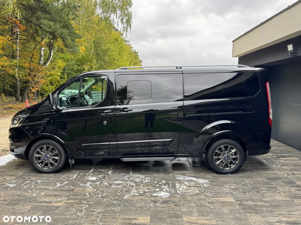 Ford Tourneo Custom - 9
