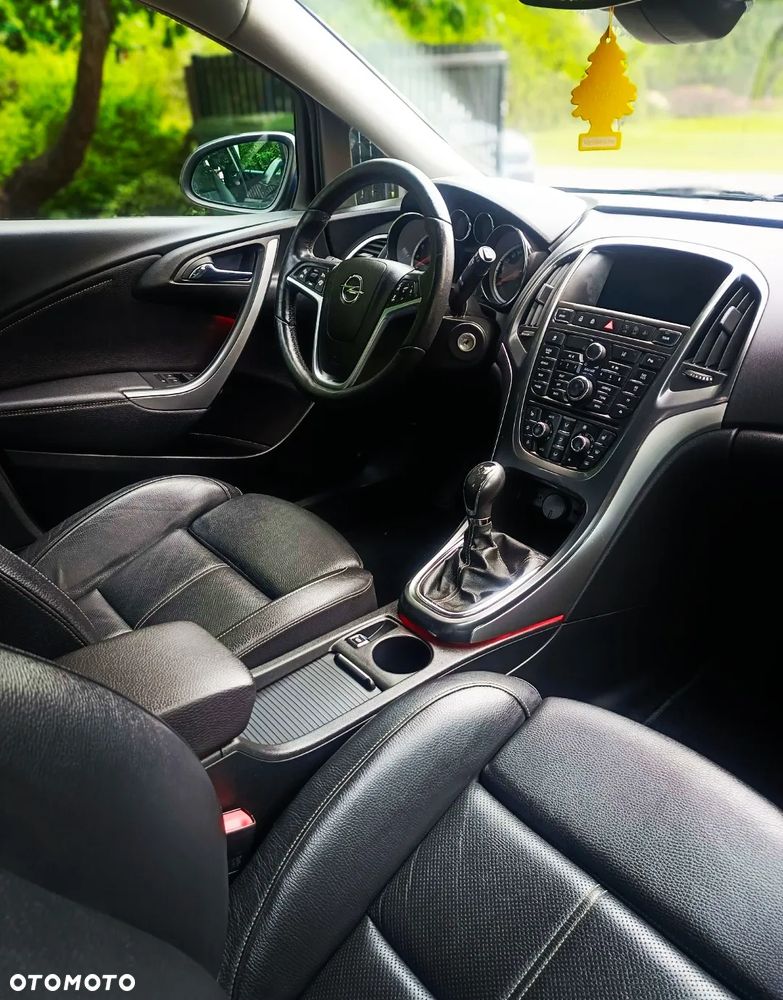 Opel Astra 1.4 Turbo Innovation - 17