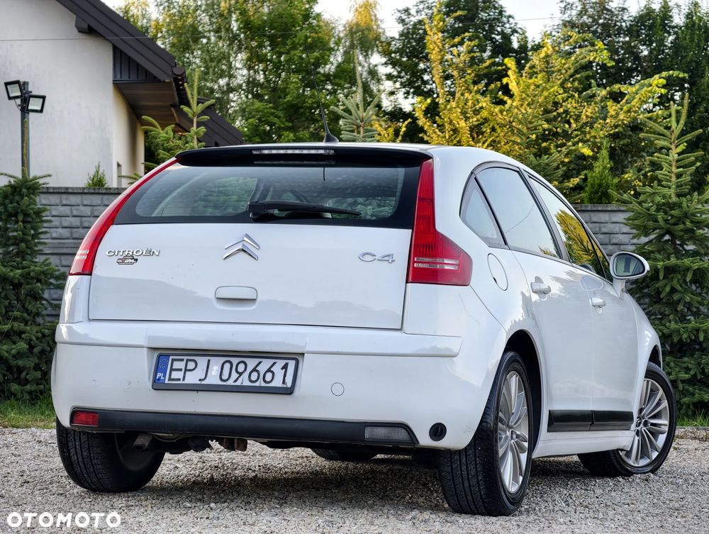 Citroën C4 1.4 16V My Way - 28