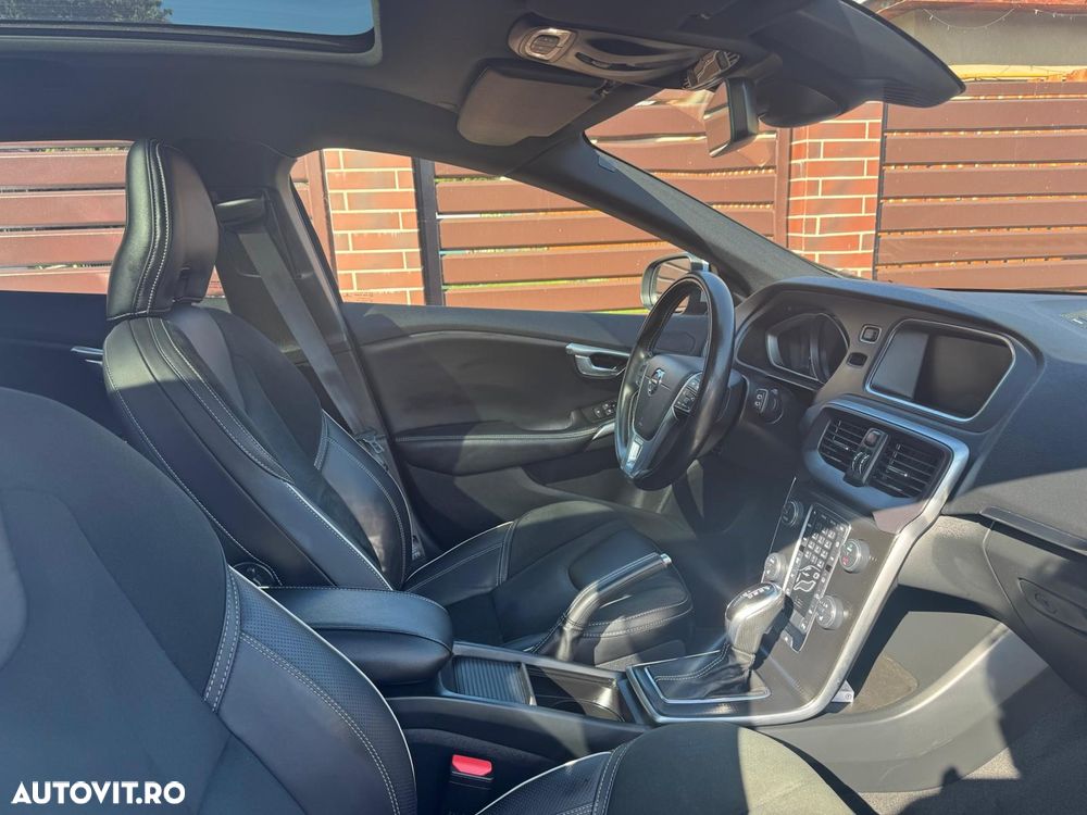 Volvo V40 D3 Aut. Inscription - 10