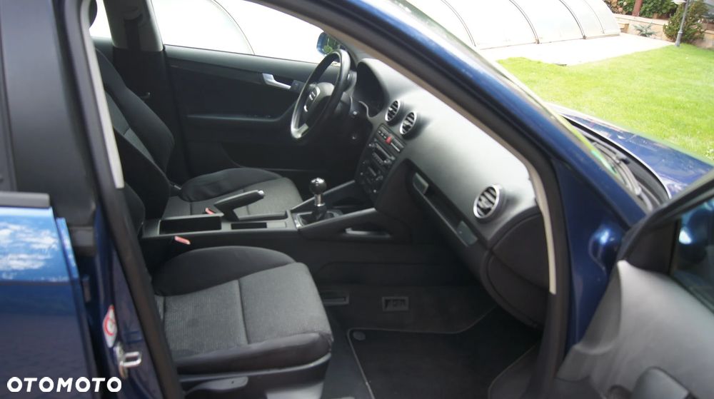 Audi A3 Sportback 2.0 TDI Ambition - 14