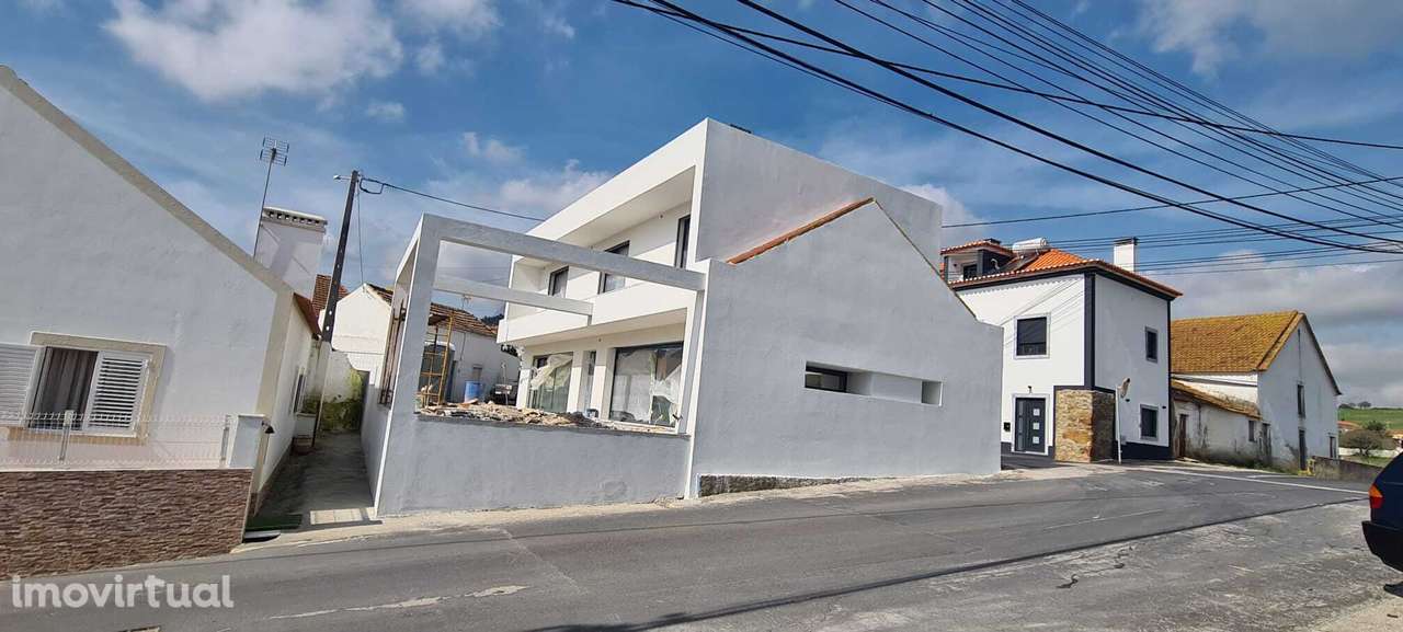 Moradia em construção a 5 min. da Venda do Pinheiro - Grande imagem: 3/19