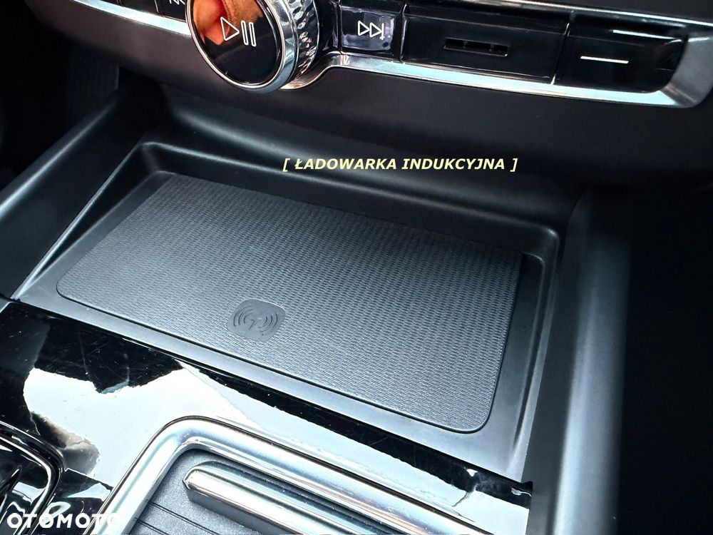 Volvo XC 60 B5 B AWD Ultimate Dark - 26