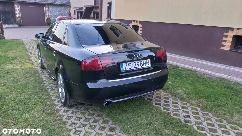 Audi A4 Limousine 2 - 6