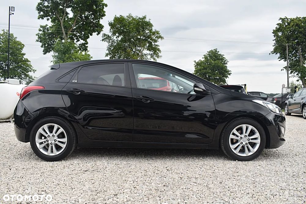 Hyundai i30 1.6 CRDI Trend - 9