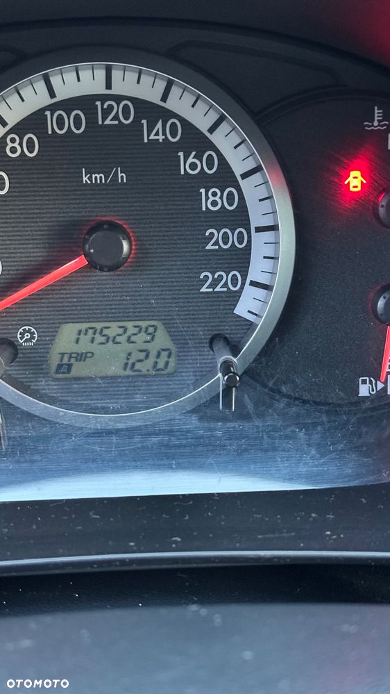 Mazda 5 - 13