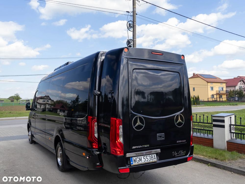 Mercedes-Benz SPRINTER 3.0 V6 / AUTOBUS 21-MIEJSC / ZABUDOWA MERCUS + PLECAK / AUTOMAT / TV + LODÓWKA / FULL WERSJA / ZNIKOMY PRZEBIEG 70 TYŚ KM! / STAN FABRYCZNIE NOWY! - 37