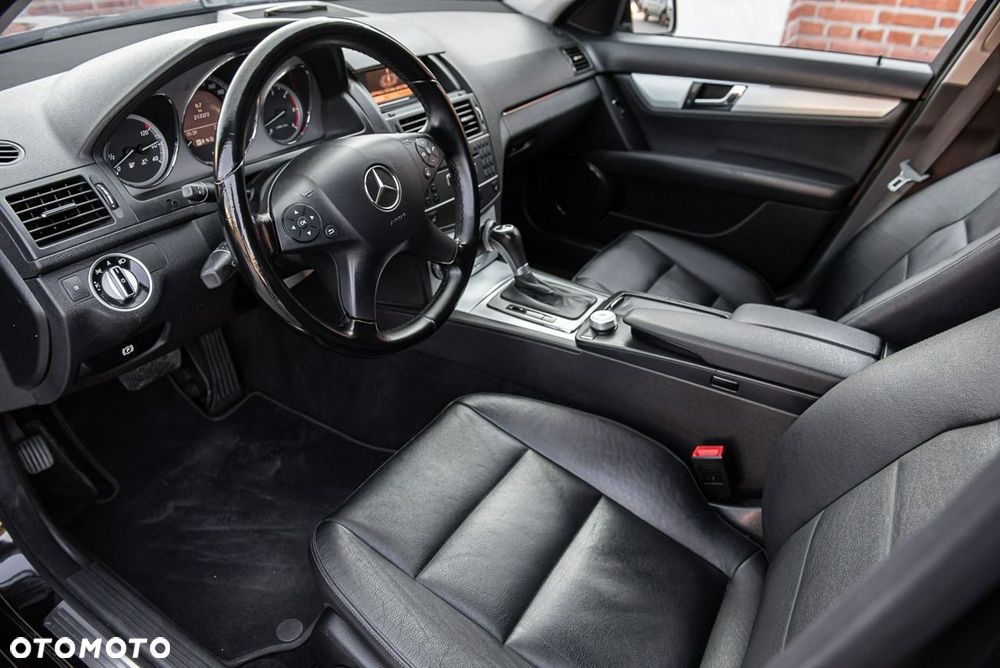 Mercedes-Benz Klasa C 350 CDI DPF 7G-TRONIC BlueEFFICIENCY Avantgarde - 6