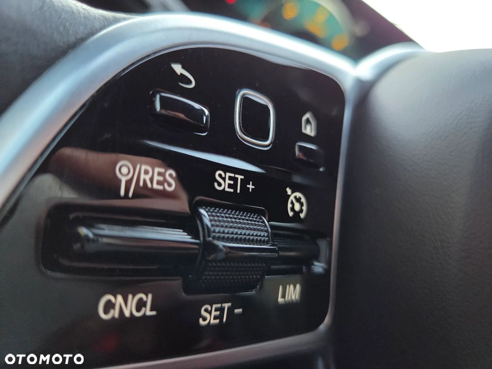 Mercedes-Benz CLA 180 d 8G-DCT - 22