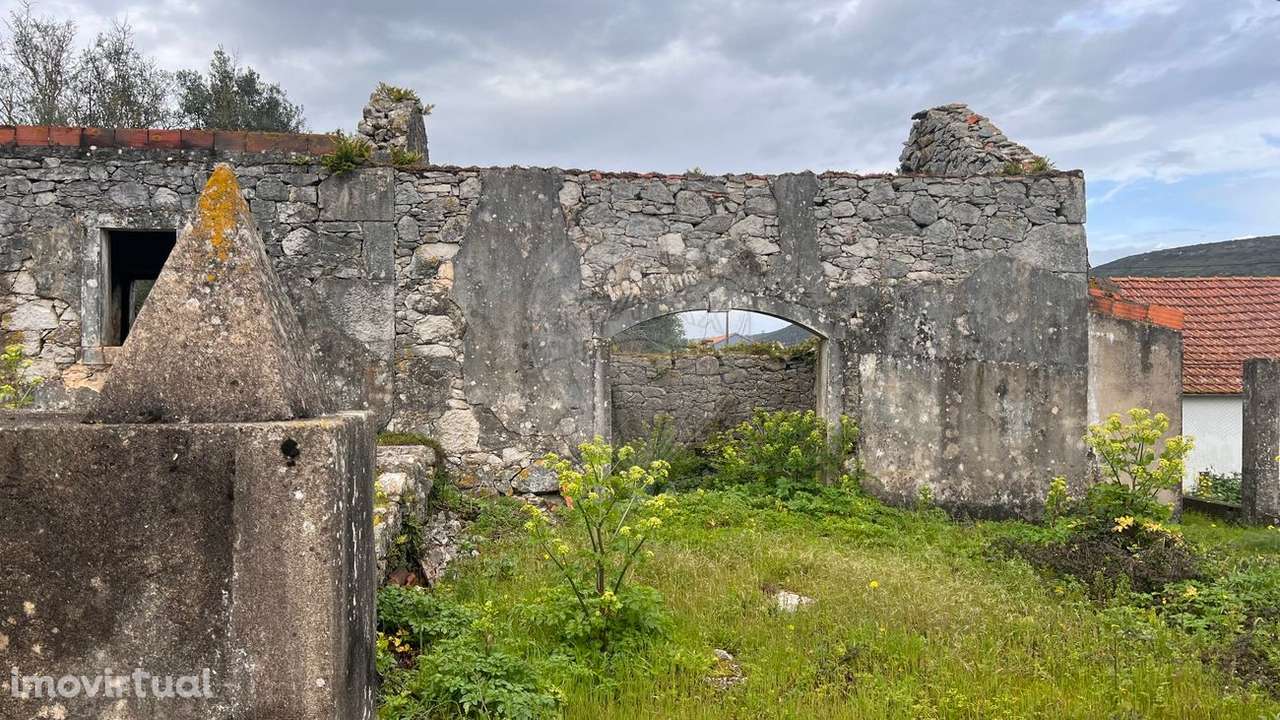 Moradia T2 para venda - Grande imagem: 2/5