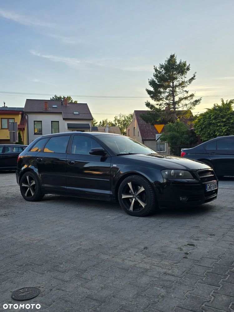 Audi A3 Sportback 2.0 TDI DPF Ambiente S tronic - 1