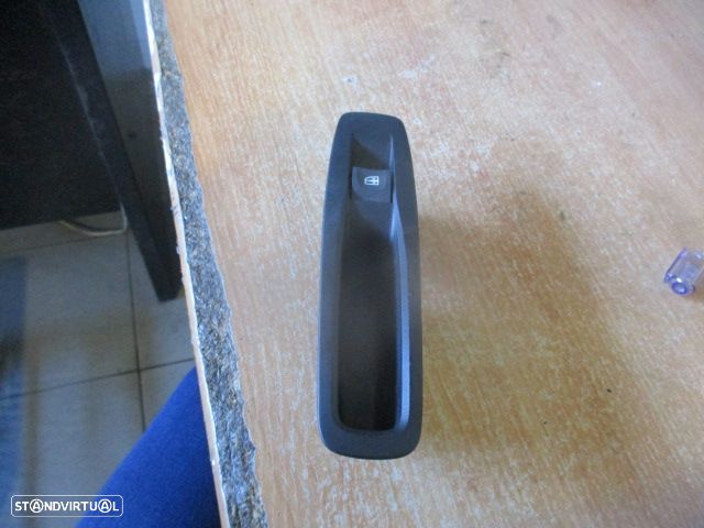 Interruptor 829507746R RENAULT MEGANE 4 2017 1.5DCI 110CV Vidro Te - 1