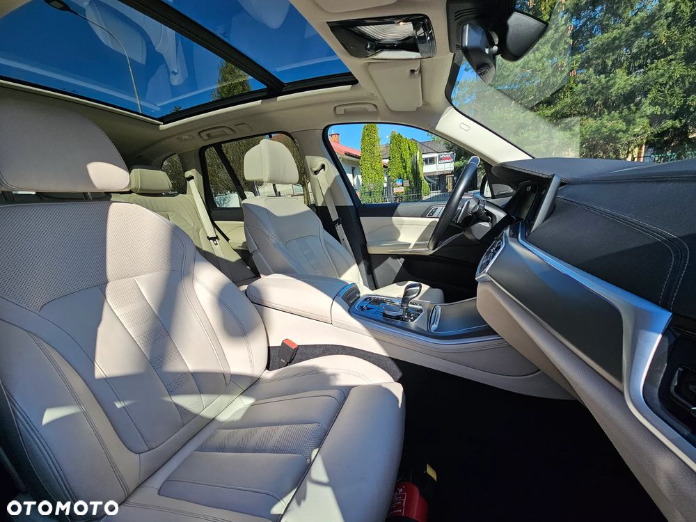 BMW X5 xDrive40i - 17