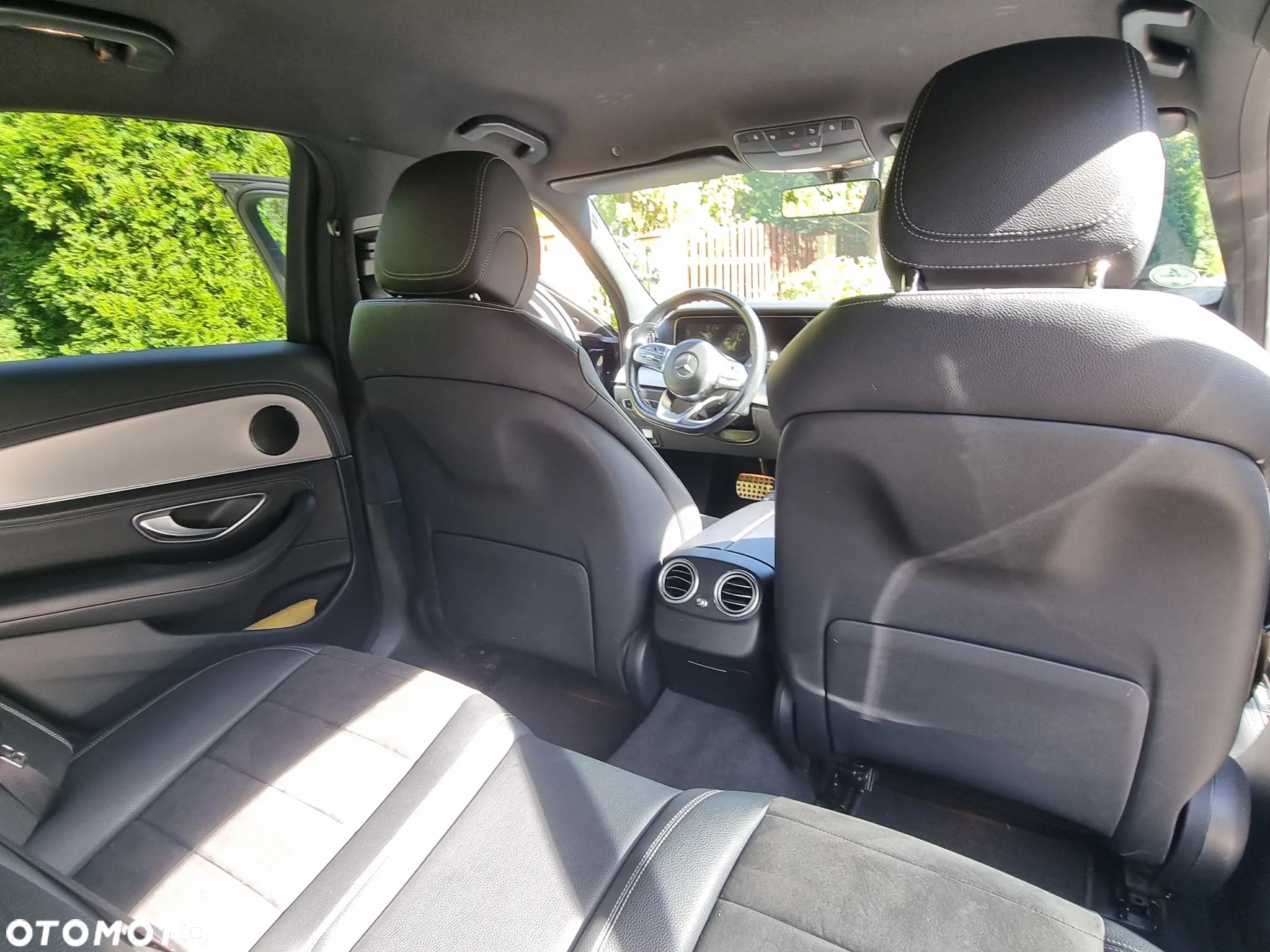 Mercedes-Benz Klasa E 220 d 4-Matic Business Edition 9G-TRONIC - 12