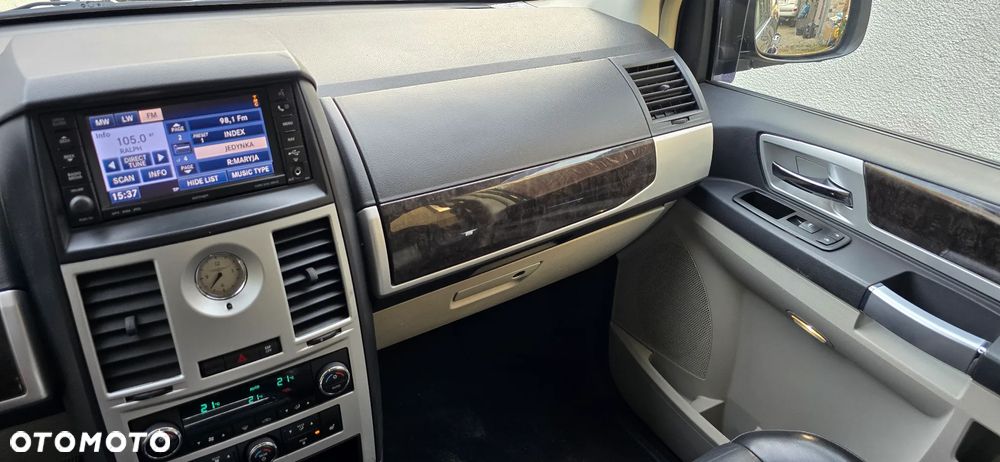 Chrysler Grand Voyager 2.8 CRD Automatik Limited - 34