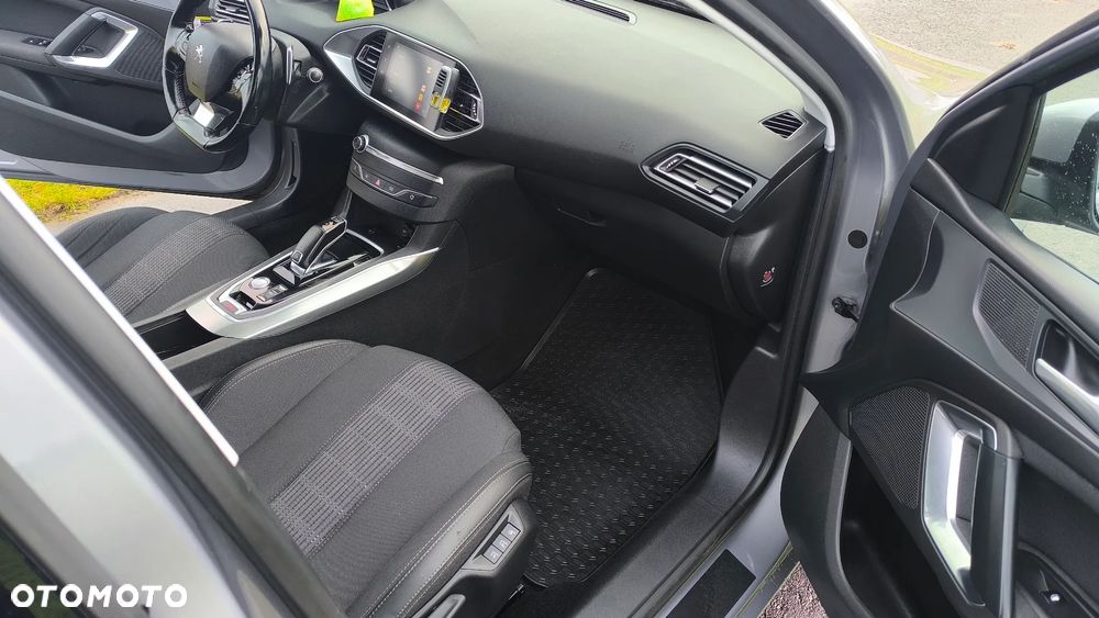 Peugeot 308 - 15