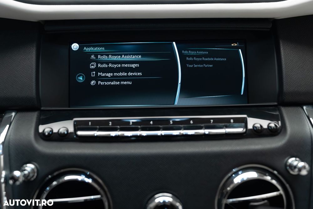 Rolls-Royce Cullinan Standard - 35