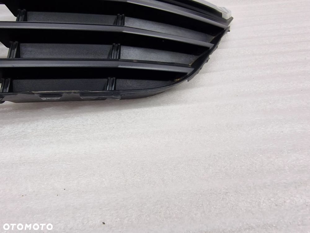 VW T6 LIFT T6.1 7LA 19- 4 MOTION ATRAPA / GRILL PRZEDNI PRZÓD , NR 7LA853651C / 7LA853653J , NR AUKCJI GR123 - 20