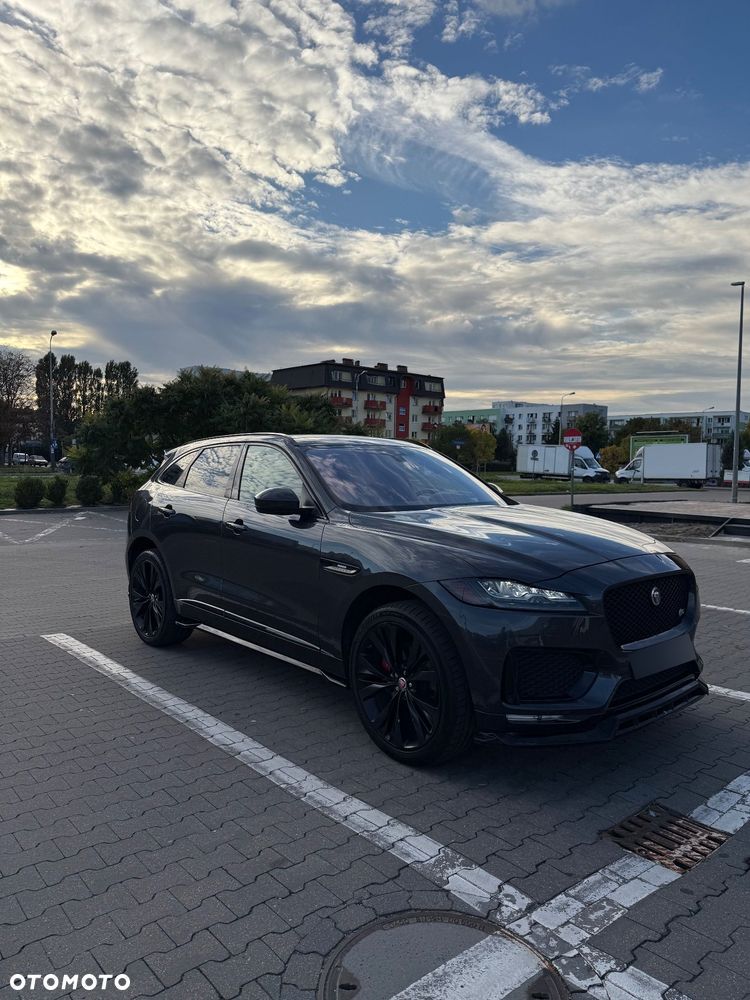 Jaguar F-Pace 3.0 V6 AWD S - 9