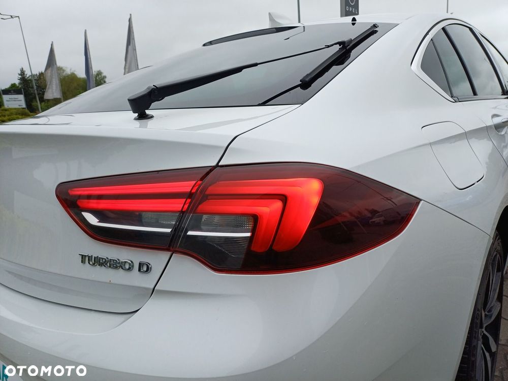 Opel Insignia 2.0 CDTI Innovation S&S - 10
