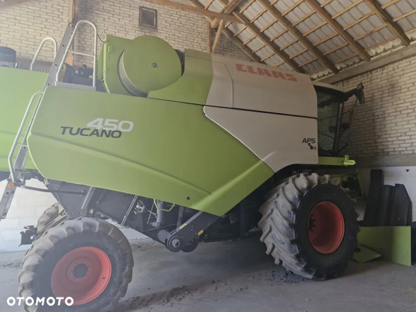 Claas Tucano 450