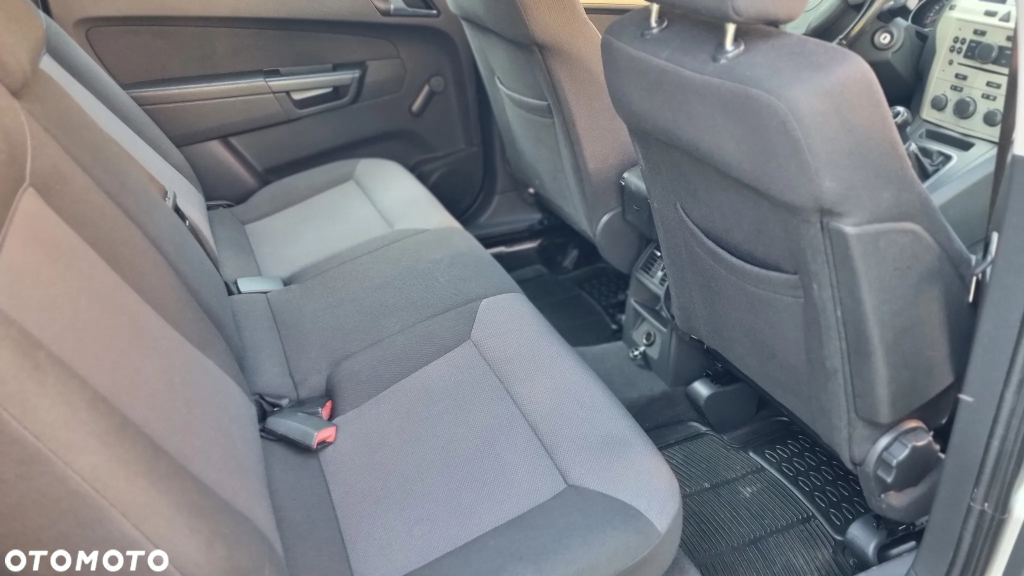 Opel Zafira - 7