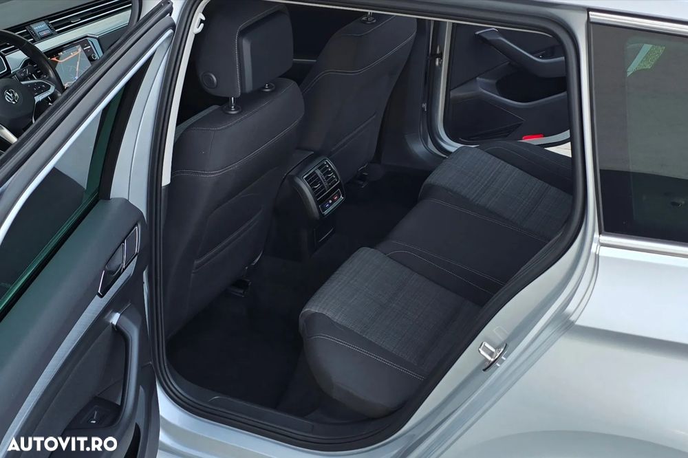 Volkswagen Passat 1.6 TDI SCR DSG Business - 21
