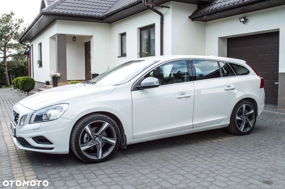 Volvo V60 D4 Geartronic RDesign - 4