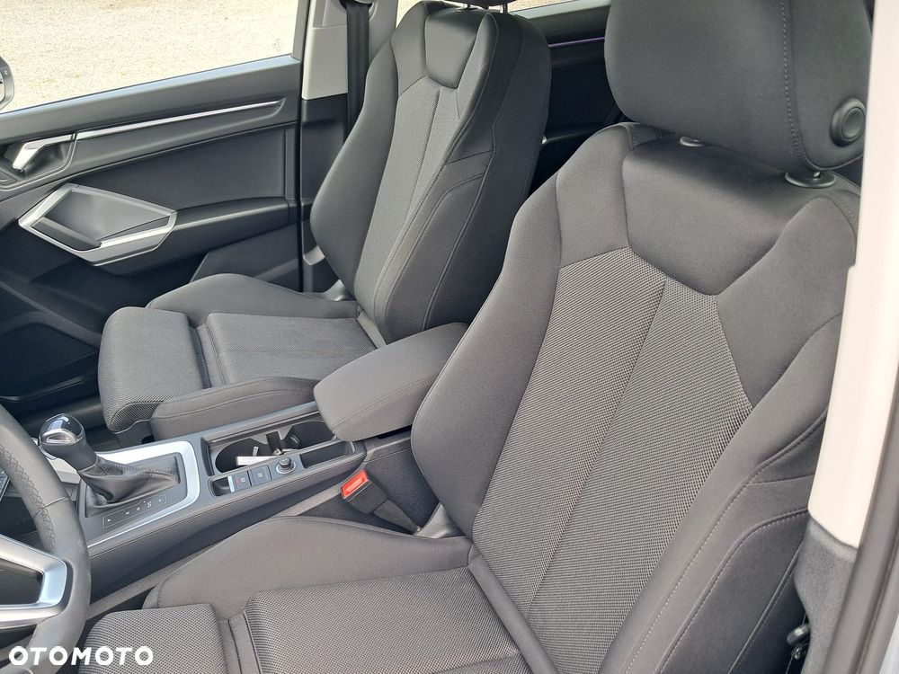 Audi Q3 35 TFSI mHEV Advanced S tronic - 27