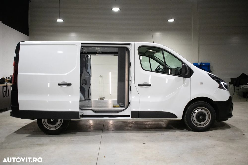 Renault Trafic - 8