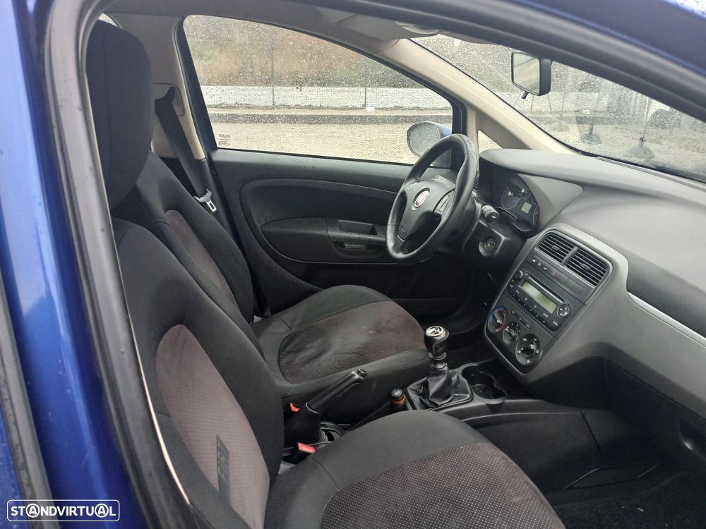 fiat grande-punto ver-1-2-freestyle-360 - 4