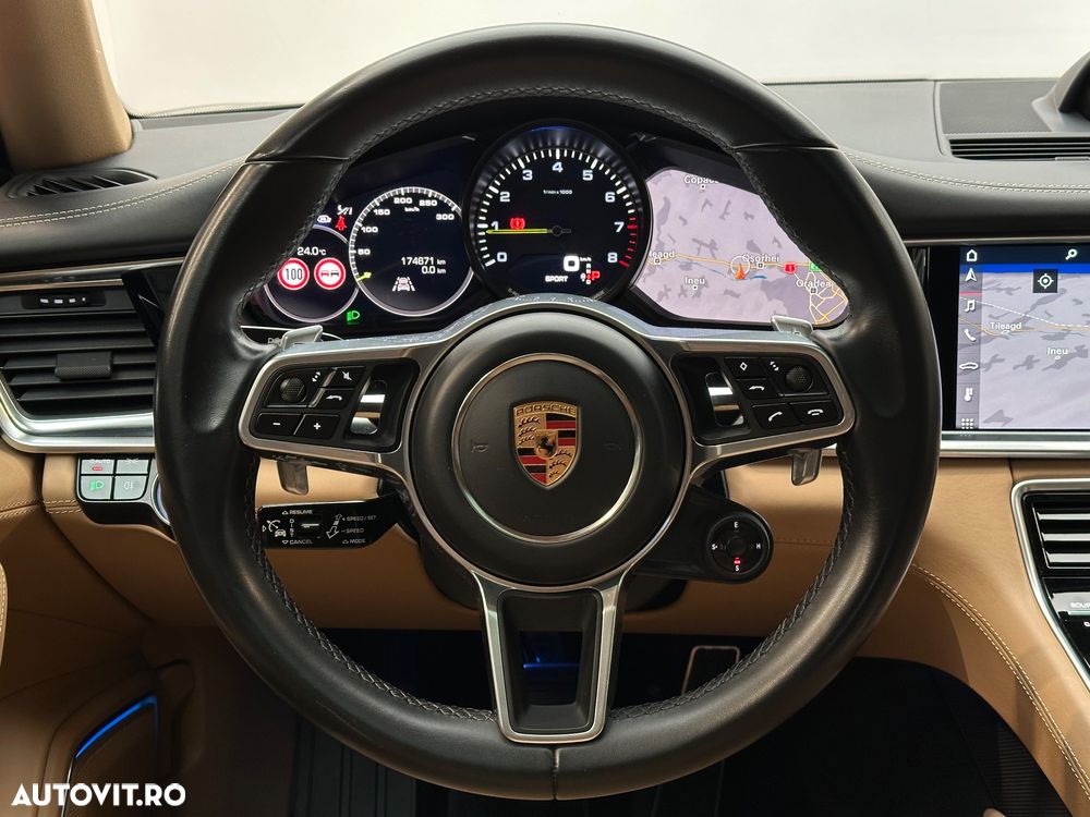Porsche Panamera - 10
