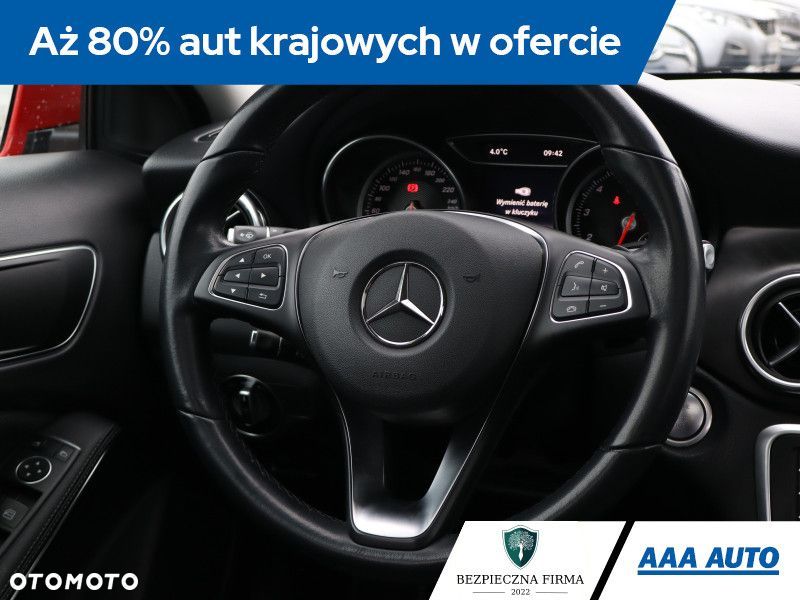 Mercedes-Benz GLA - 22