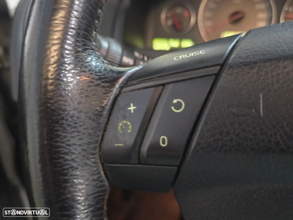 Volvo XC 90 2.4 D5 5L Nivel 2 - 18