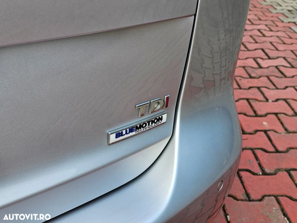 Volkswagen Touran 1.6 TDI DPF BlueMotion Technology DSG Cup - 27