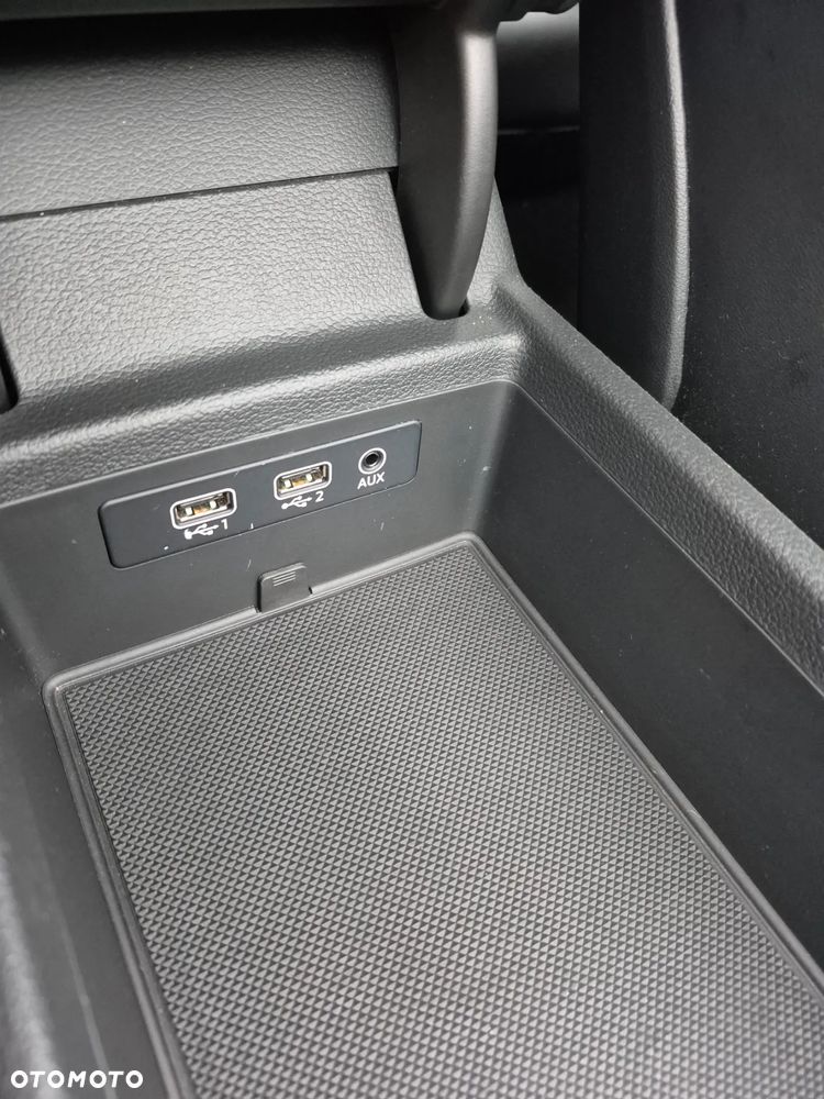 Audi A4 Avant 2.0 TDI S tronic quattro - 40