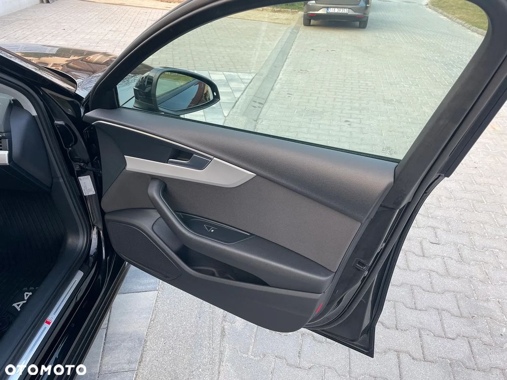 Audi A4 Avant - 33