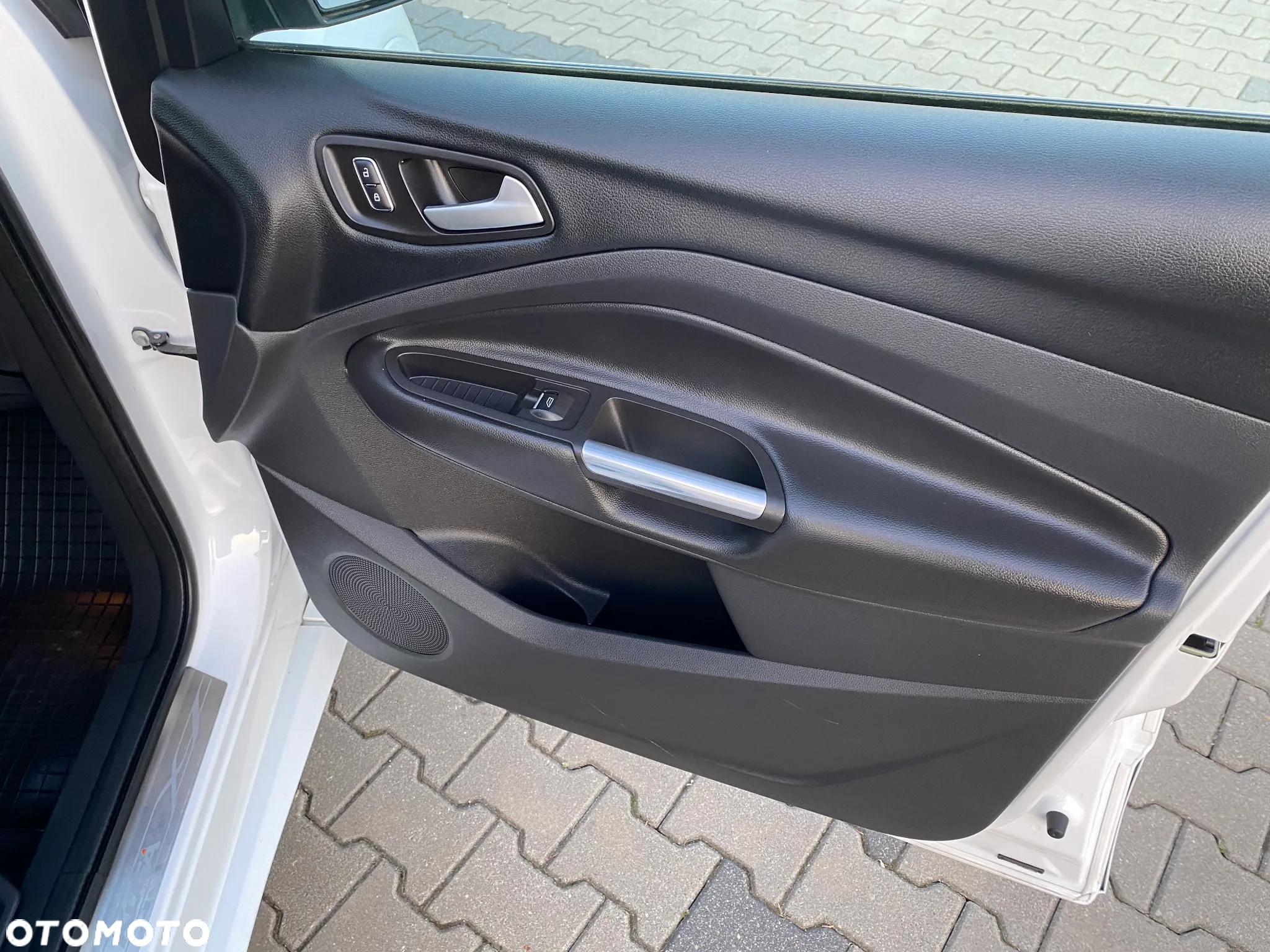 Ford Kuga 2.0 TDCi 4WD Titanium - 36