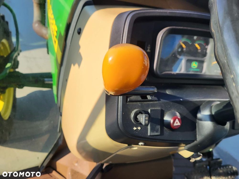 John Deere 5510 - 17