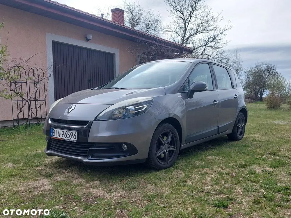 Renault Scenic 1.6 16V TomTom Edition - 1