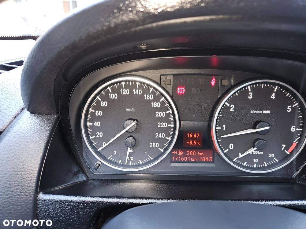 BMW X1 sDrive18i Sport Line - 12
