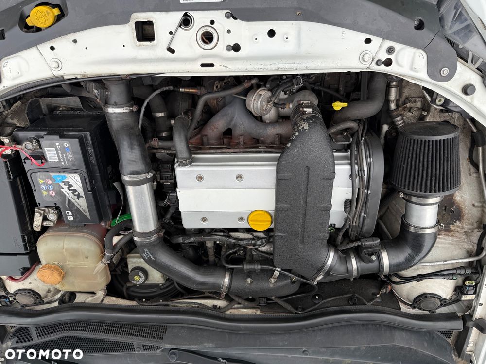 Opel Astra 2.0 Turbo Cosmo - 12