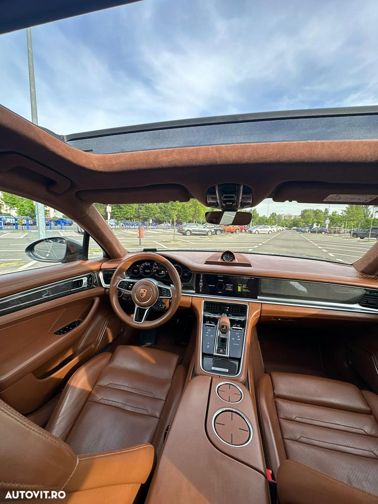 Porsche Panamera 4 E-Hybrid - 18
