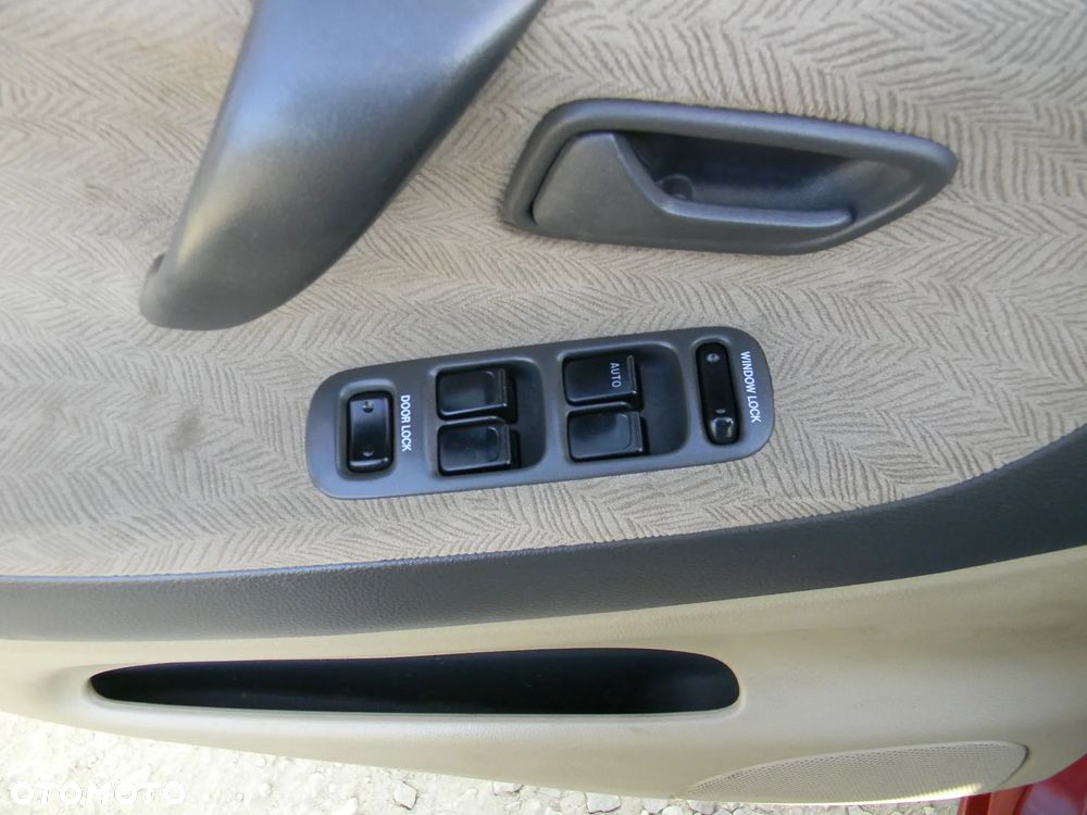 Suzuki Liana 1.6 - 21