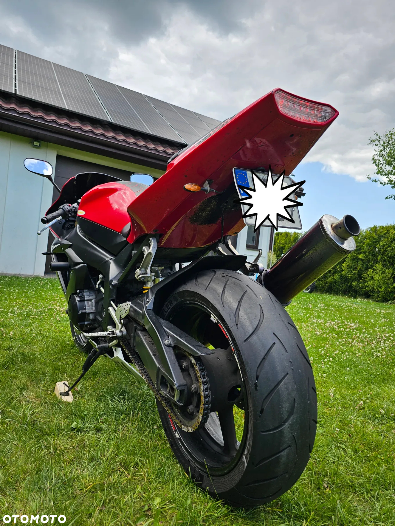 Yamaha R1 - 11