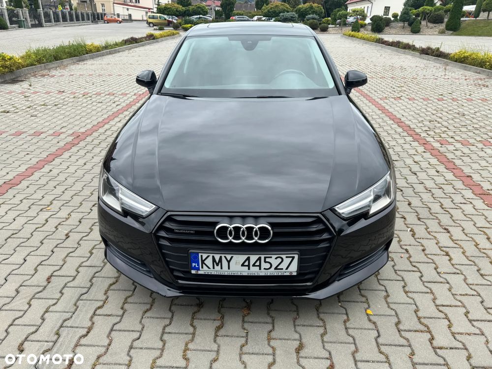 Audi A4 Limousine - 8