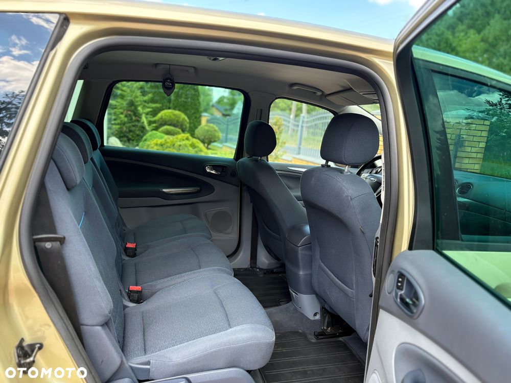 Ford S-Max - 20